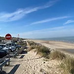 فيلة Le Petit De *