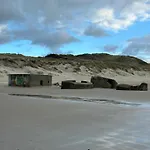 Le Petit De ميرليمونت